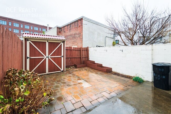 Building Photo - Three Bed Fishtown Home