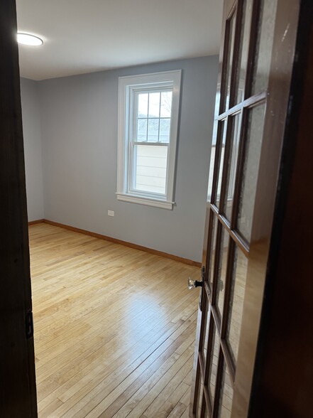 Building Photo - 671 Rimmon St