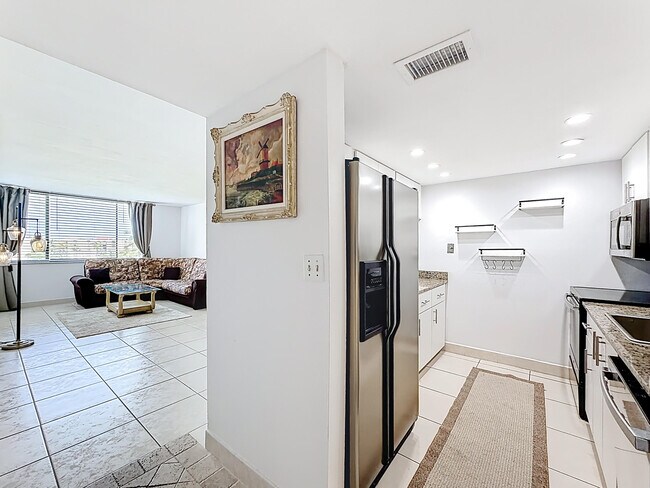 Building Photo - 755 Dotterel Rd