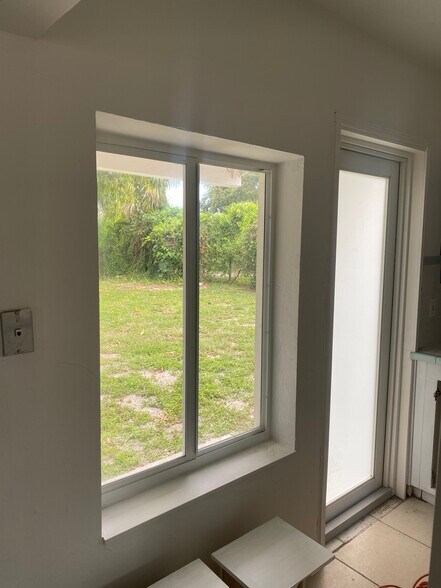 Building Photo - 1375 NW 84th Ter