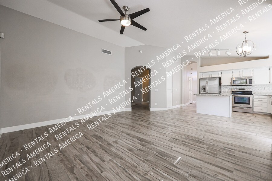 Building Photo - 3229 E Brookwood Ct