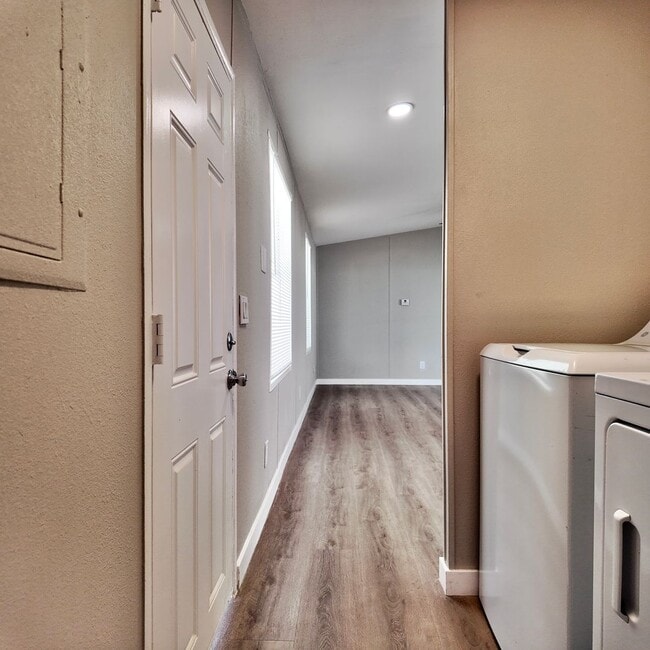 Building Photo - Updated 3-Bed, 2-Bath Home in Active 55+ C...