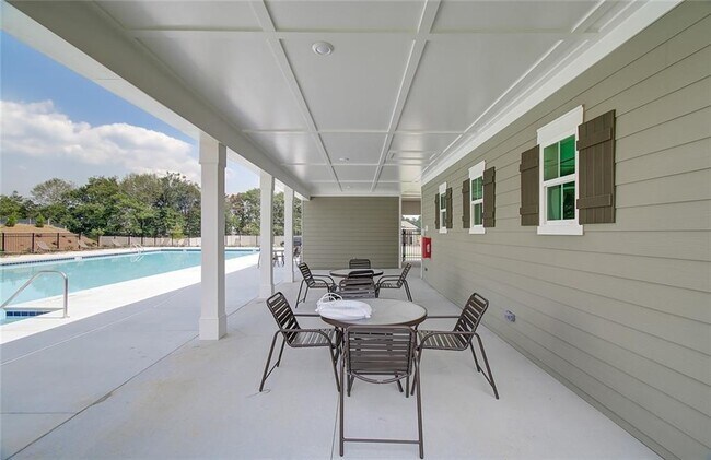 Building Photo - 3230 Westgate Park Dr