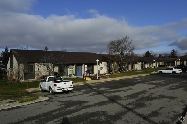 Building Photo - Emerson Manor