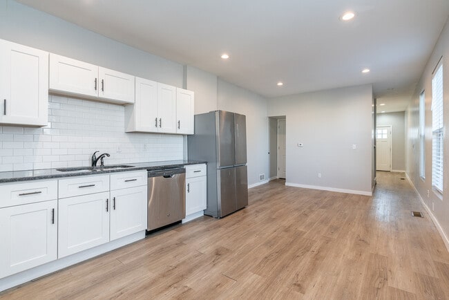 Kitchen & Dining - 1628 S 4th St