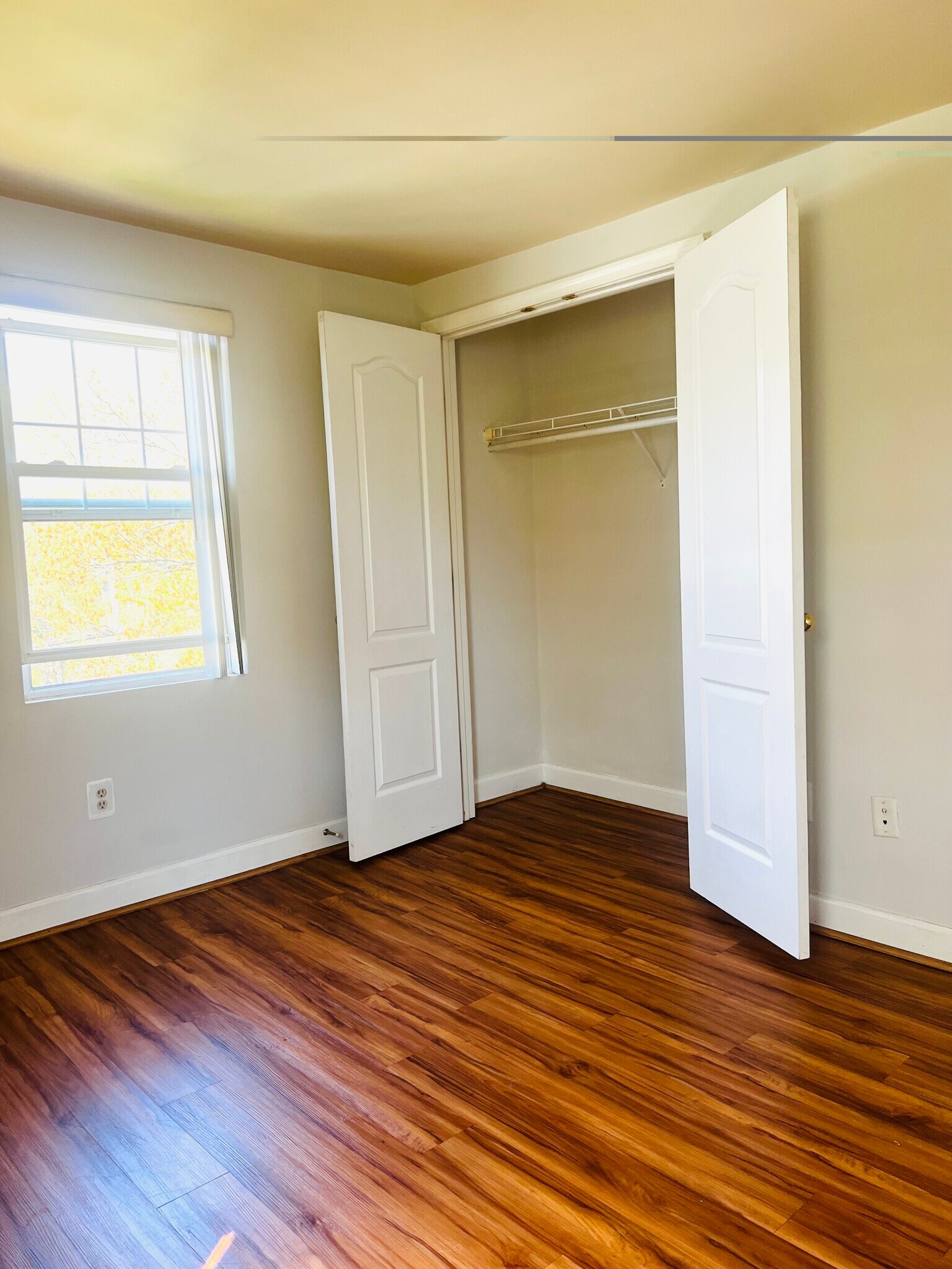 Building Photo - 6900 Hawthorne St