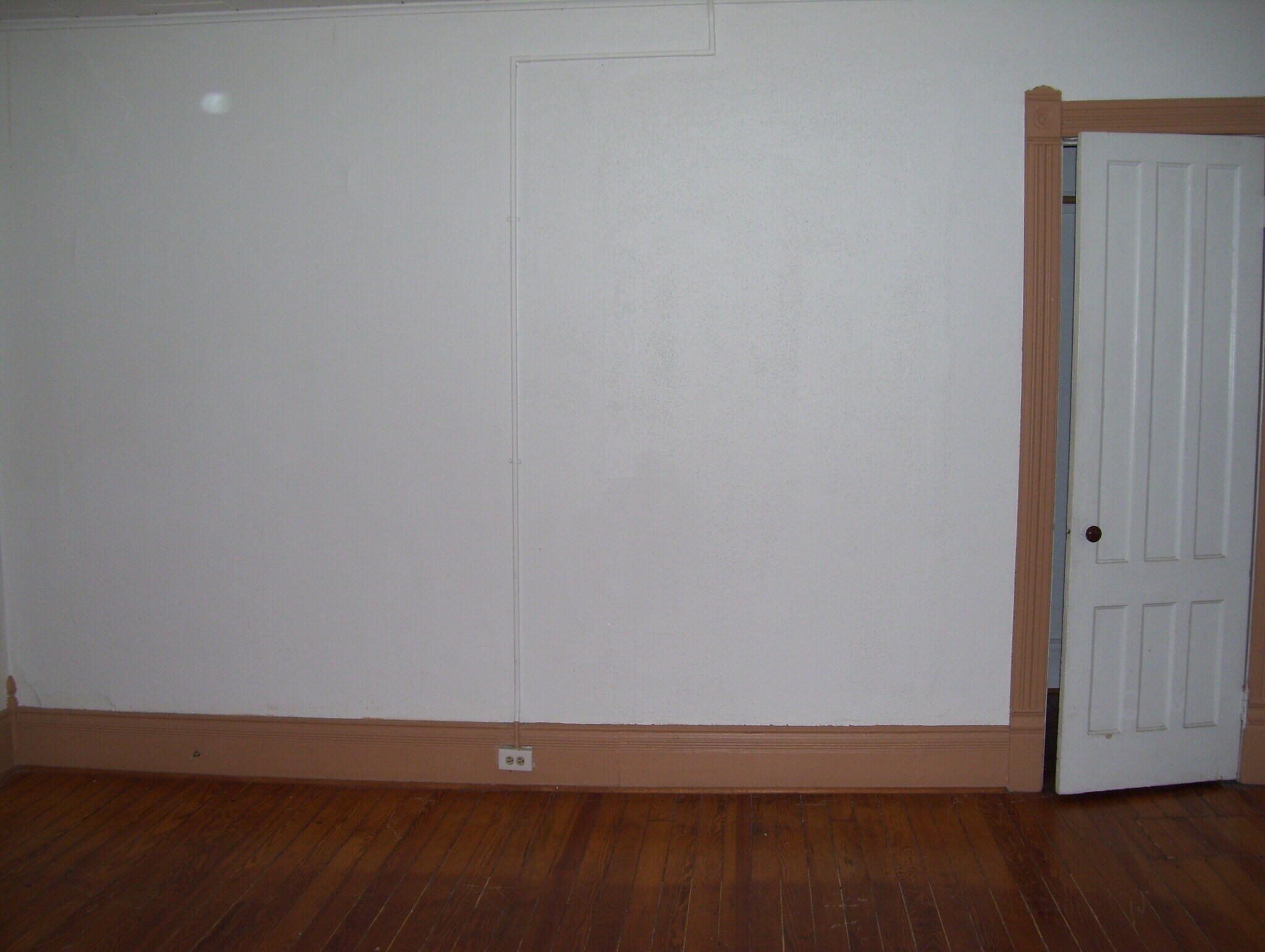 Building Photo - 914 N Salina St