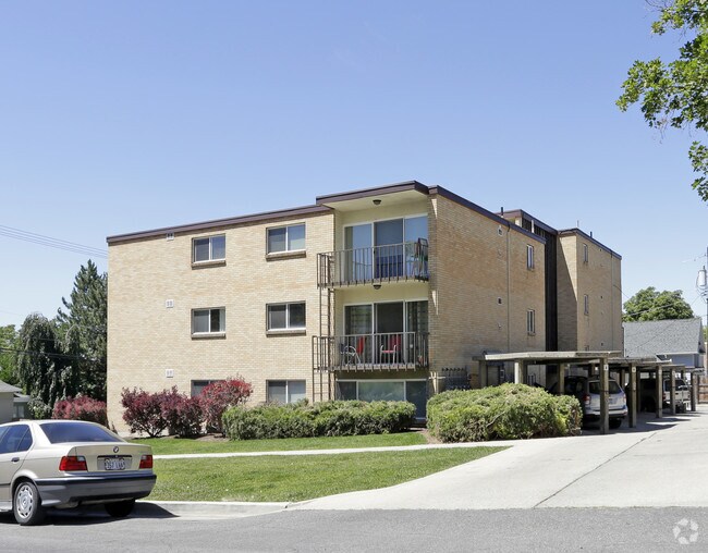 Building Photo - DeVille Cliff