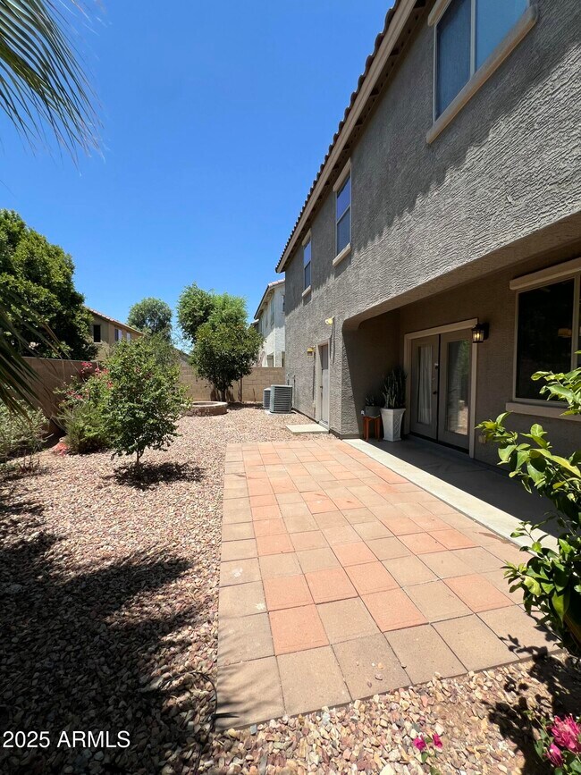Building Photo - 14711 W Riviera Dr