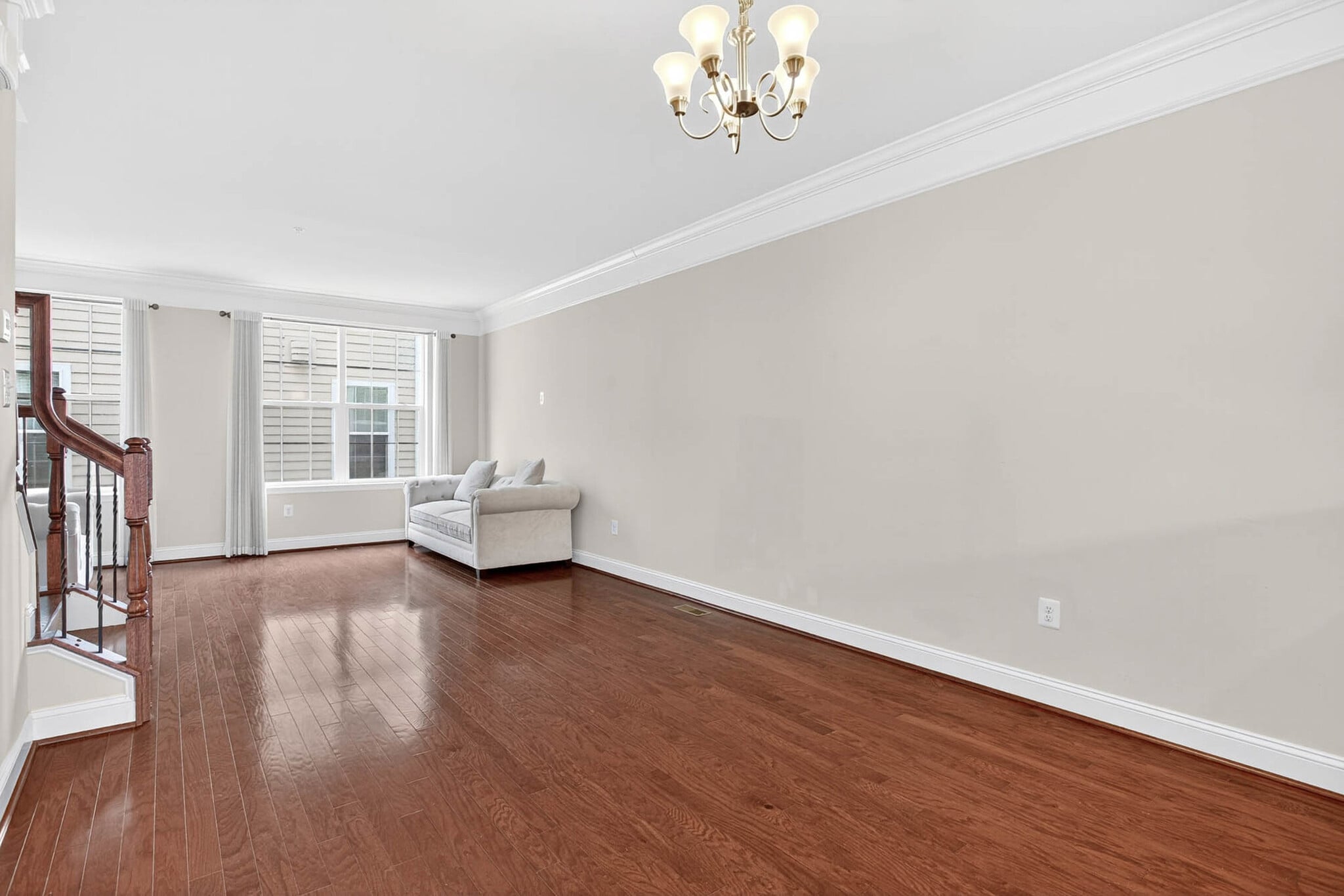 Building Photo - 65 Linden Pl