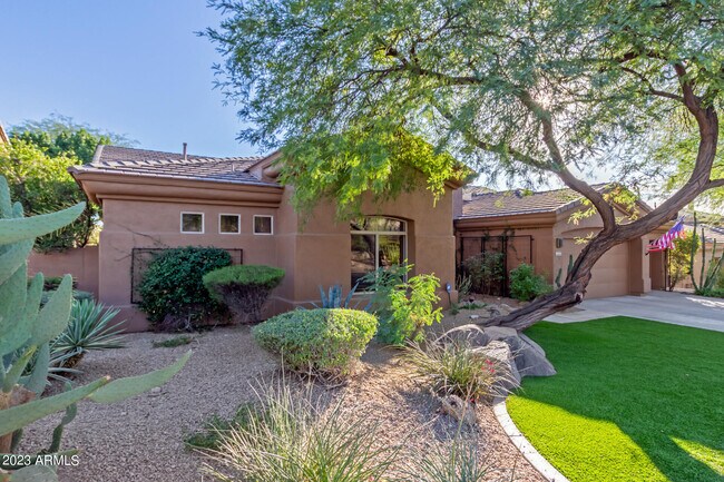 Building Photo - 8919 E Cll Del Palo Verde
