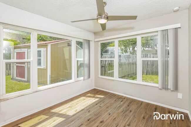 Building Photo - 1356 Tufts Ct NE