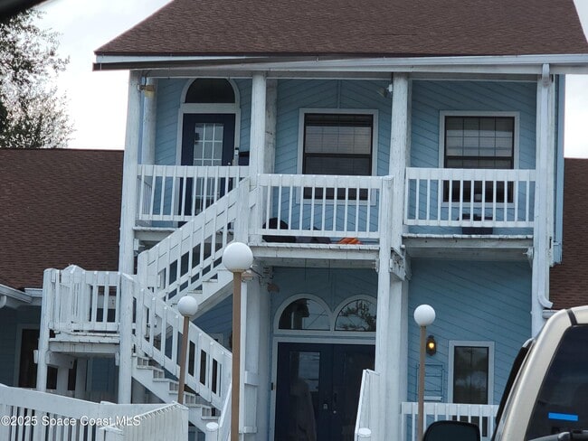 Primary Photo - 1365 N Courtenay Pkwy