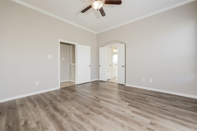 Building Photo - 18914 Sorrento Pt Dr