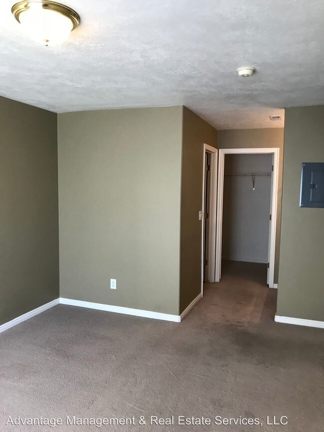 Building Photo - 3 br, 2 bath House - 1410 South 1050 West