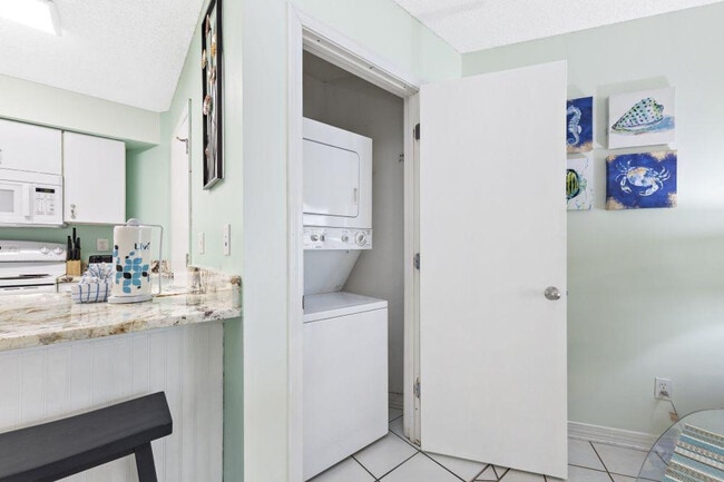 Building Photo - 23094 Perdido Beach Blvd