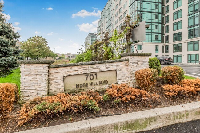 Building Photo - 701 Ridge Hill Boulevard