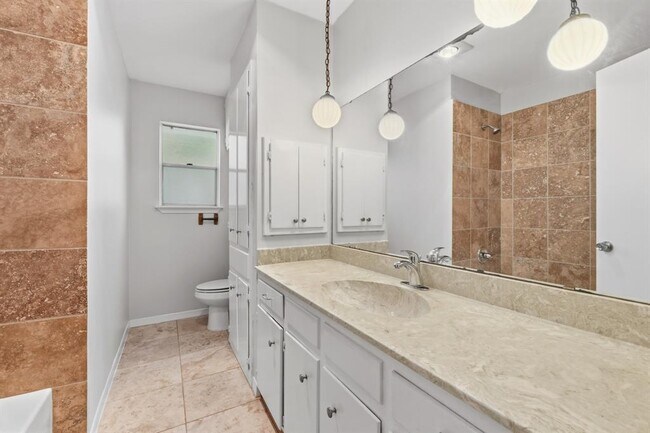 Building Photo - 1409 Desert Quail Ln