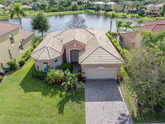 Primary Photo - 5518 Place Lake Dr
