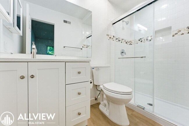 Building Photo - 16781 Bardon Ln