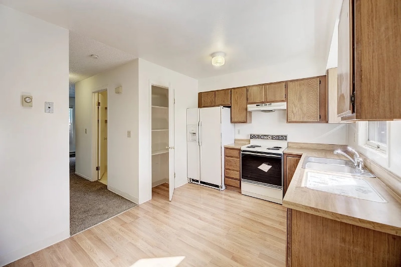 Building Photo - 923 Hialeah St