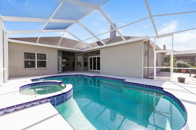 Building Photo - 1253 Deerbourne Dr