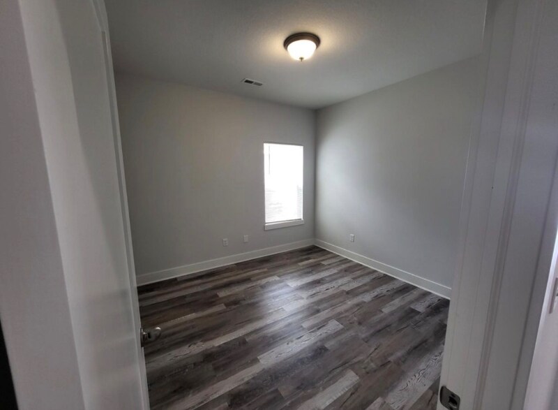 Building Photo - 5450 N Colburn Ct