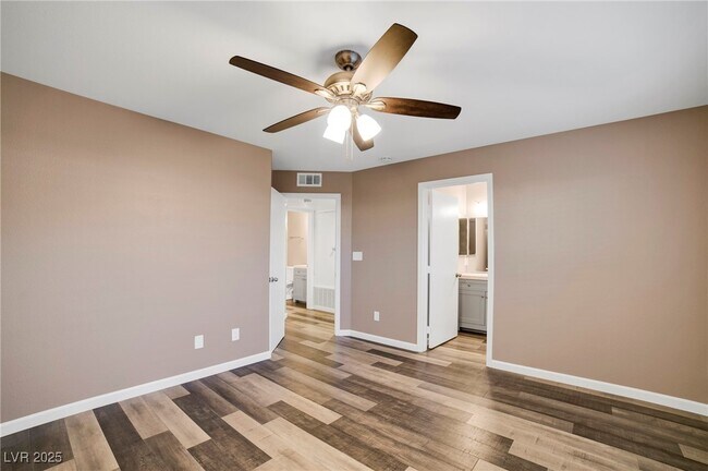 Building Photo - 8450 Alta Dr