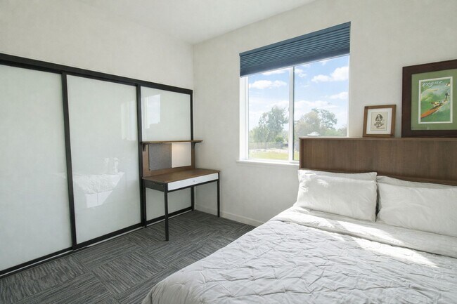 Building Photo - Modern 3-Bedroom, 2-Bathroom Apartment on Murray in San Luis Obispo