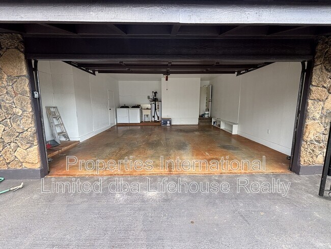 Building Photo - 95-797-797 Lanipaa St