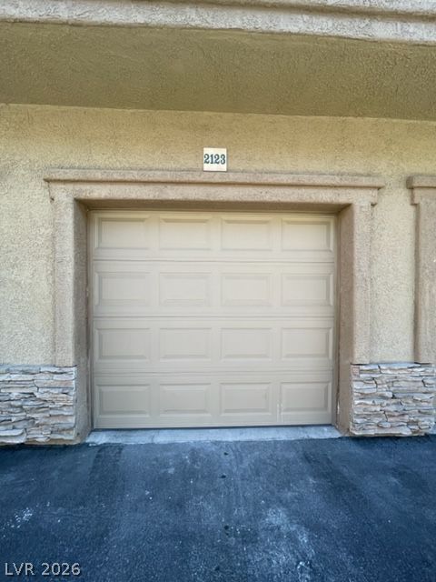 Building Photo - 9901 Trailwood Dr