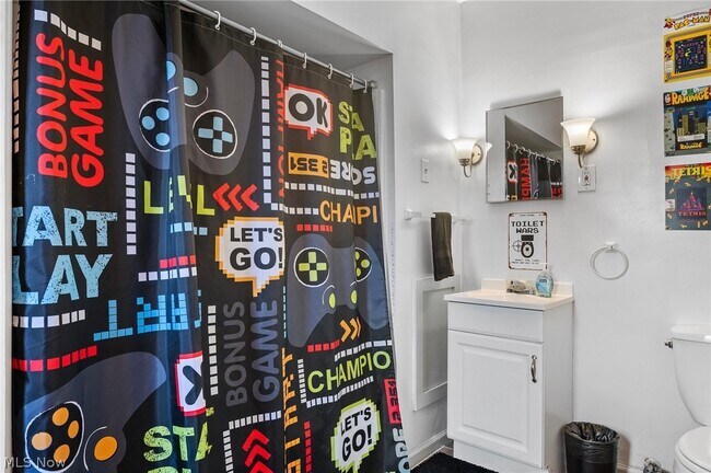 Building Photo - 9519 Preston Ave