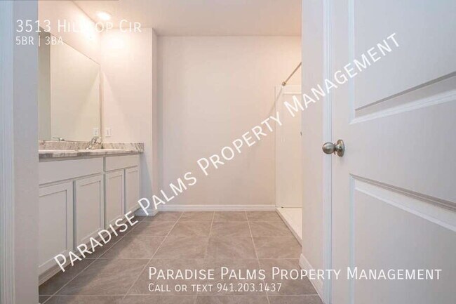 Building Photo - 3513 Hilltop Cir