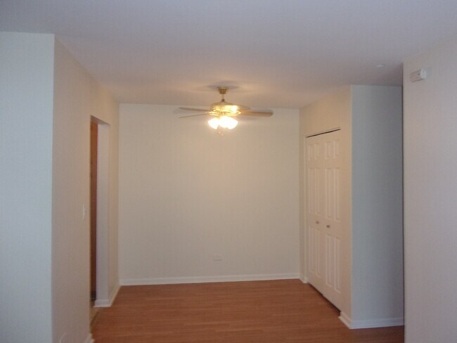 Building Photo - 9S060 Lake Dr