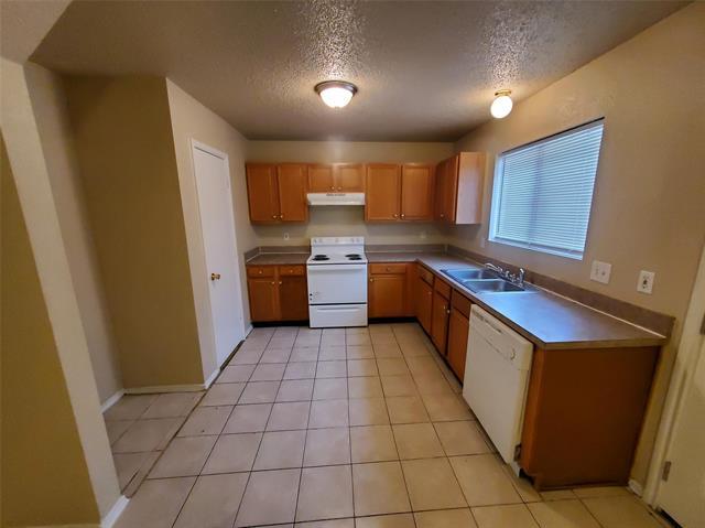 Building Photo - 2363 Summit Ln