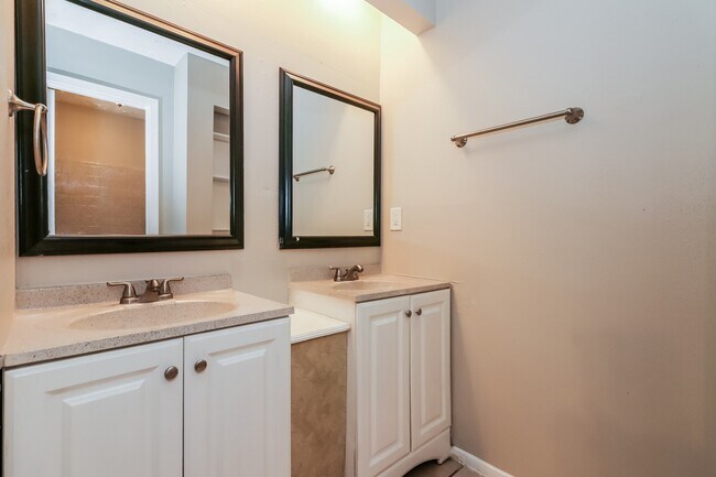 Building Photo - 20202 Big Timber Ct