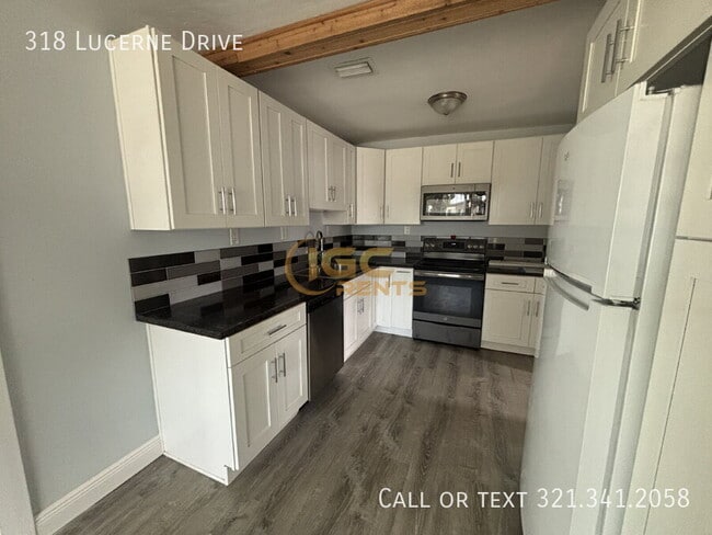 Building Photo - 318 Lucerne Dr