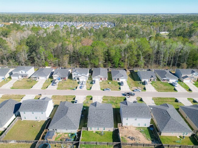 Building Photo - 15708 Del Norte Dr