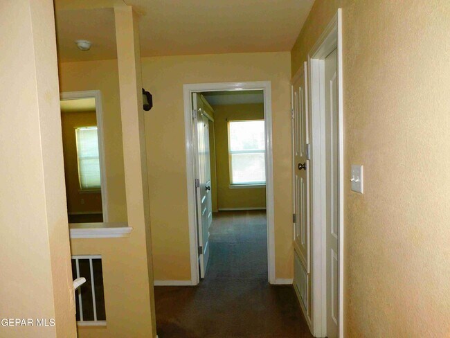 Building Photo - 11233 Red Barrel Pl