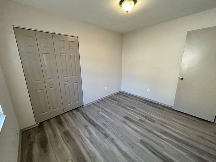 Building Photo - 12092 Aurora Ct