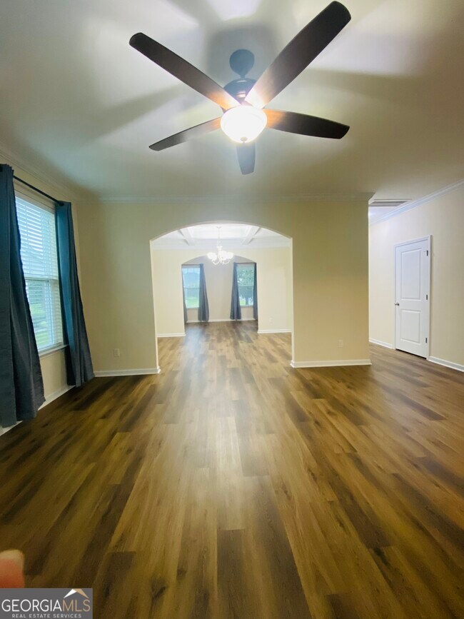 Building Photo - 116 Winslow Cir