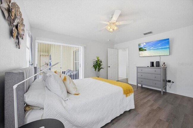 Building Photo - 1518 Gulfview Dr