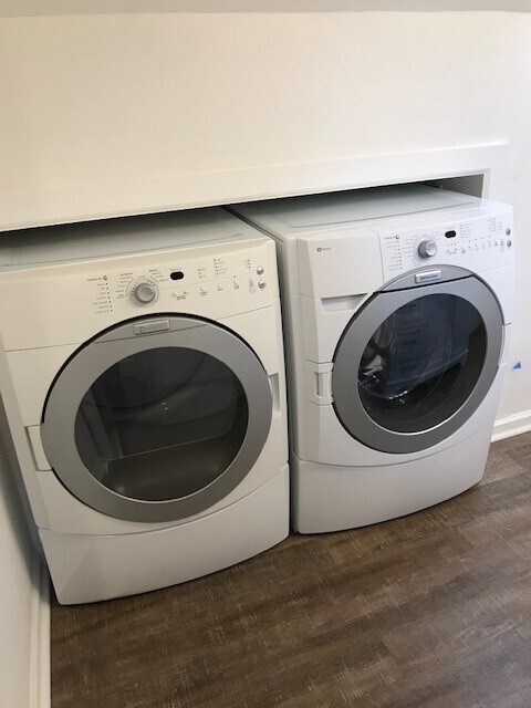 In-unit laundry - 1339 N Nevada Ave