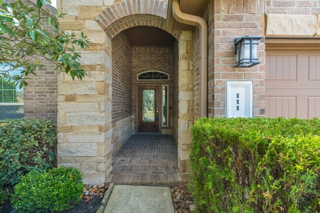 Building Photo - 111 Pheasant Run Dr