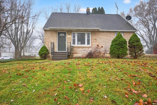 Primary Photo - 201 W Church Ln