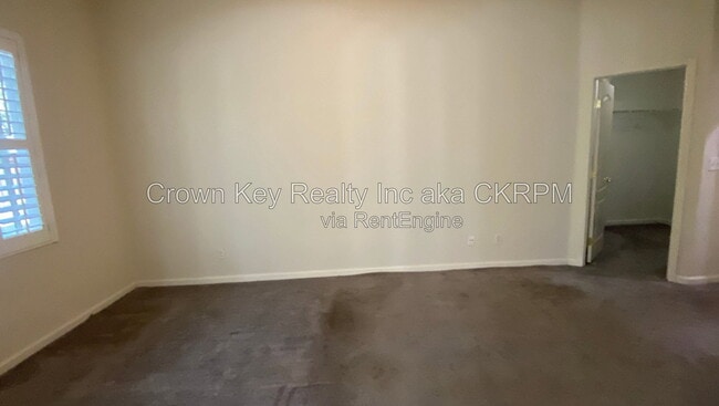 Building Photo - 1844 Oswego Ct