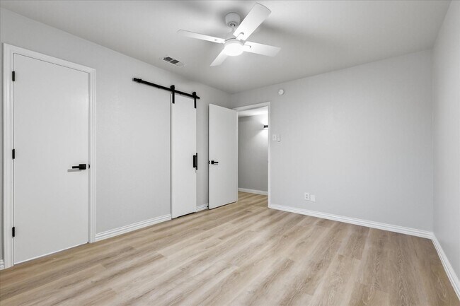 Building Photo - 5719 Enchanted Ln