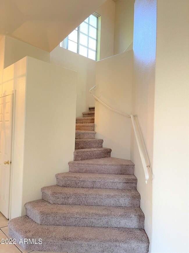 Building Photo - 1691 E Park Ave