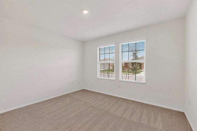 Building Photo - 112 Miglia St