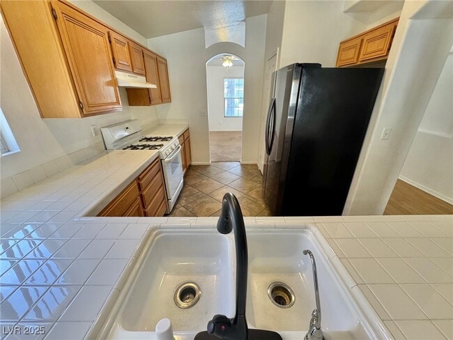 Building Photo - 1396 Dragon Rock Dr